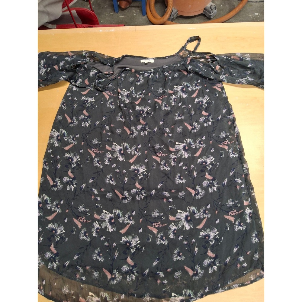 Maurices Womens Gray Floral Cold Shoulder Mini Dress Crochet Lace Trim Size M